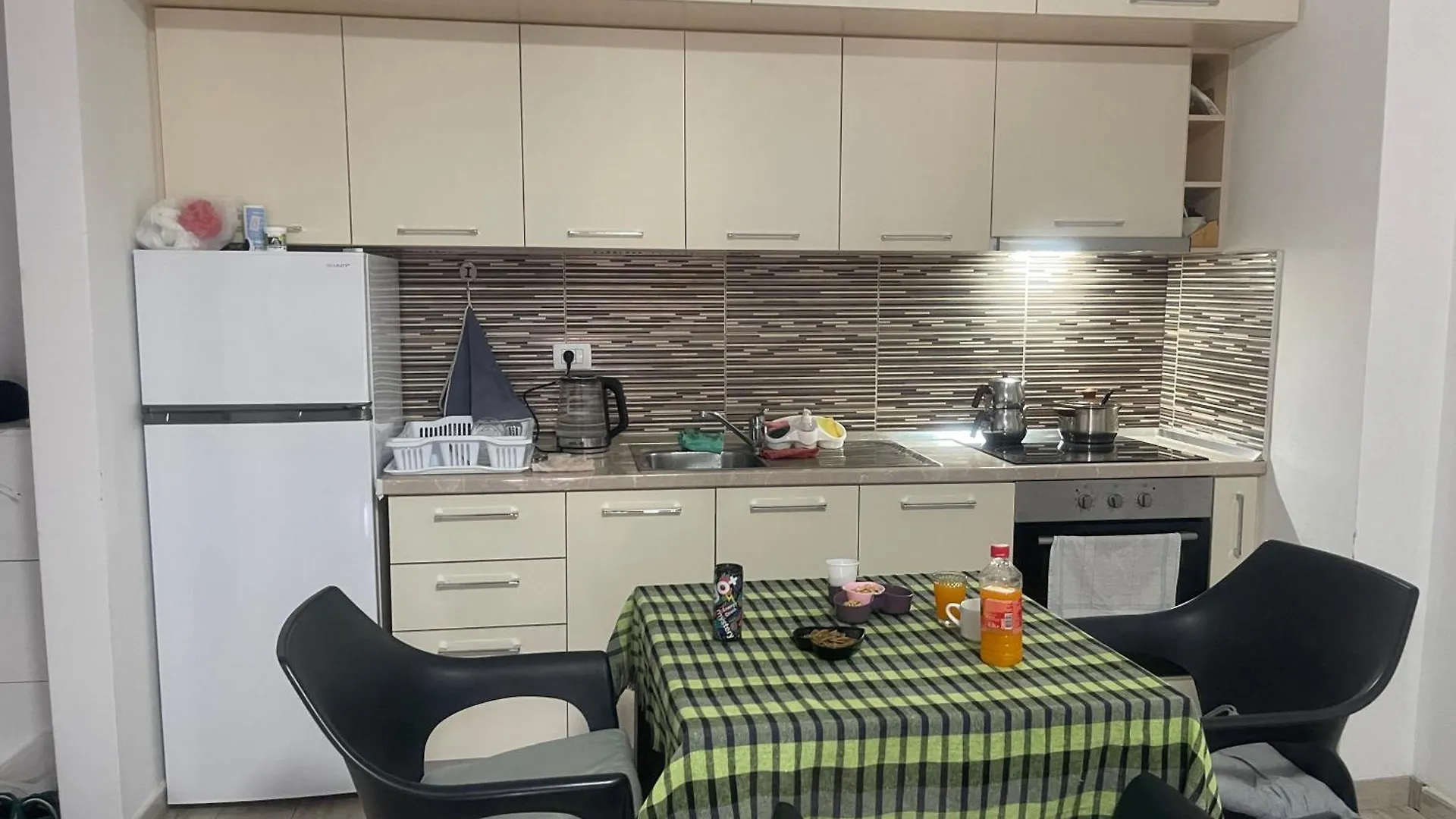 Losi Apartments Lezhe 0*,  Albania