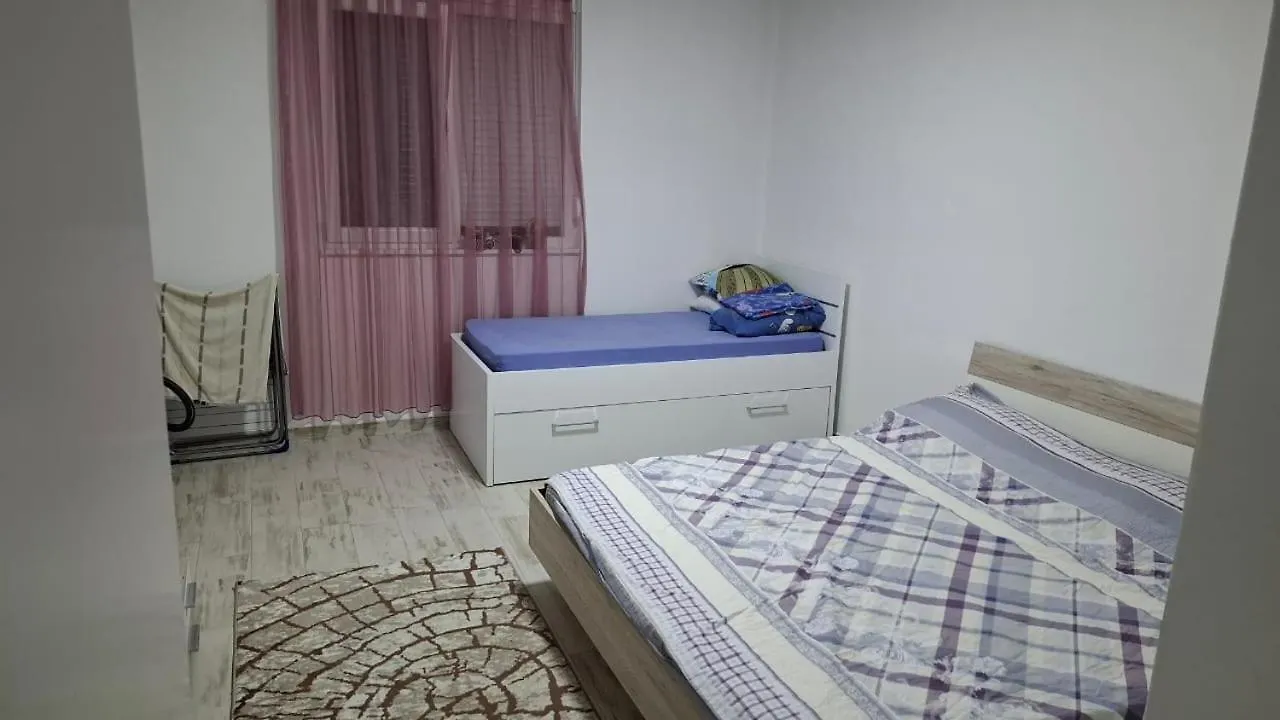 Losi Apartments Lezhe 0*,  Albania