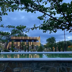 Restaurant Natyra E Qete Lezhe